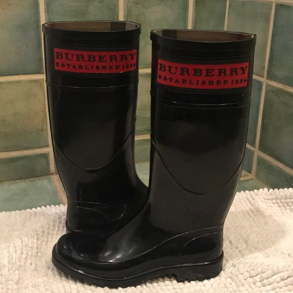 red burberry rain boots